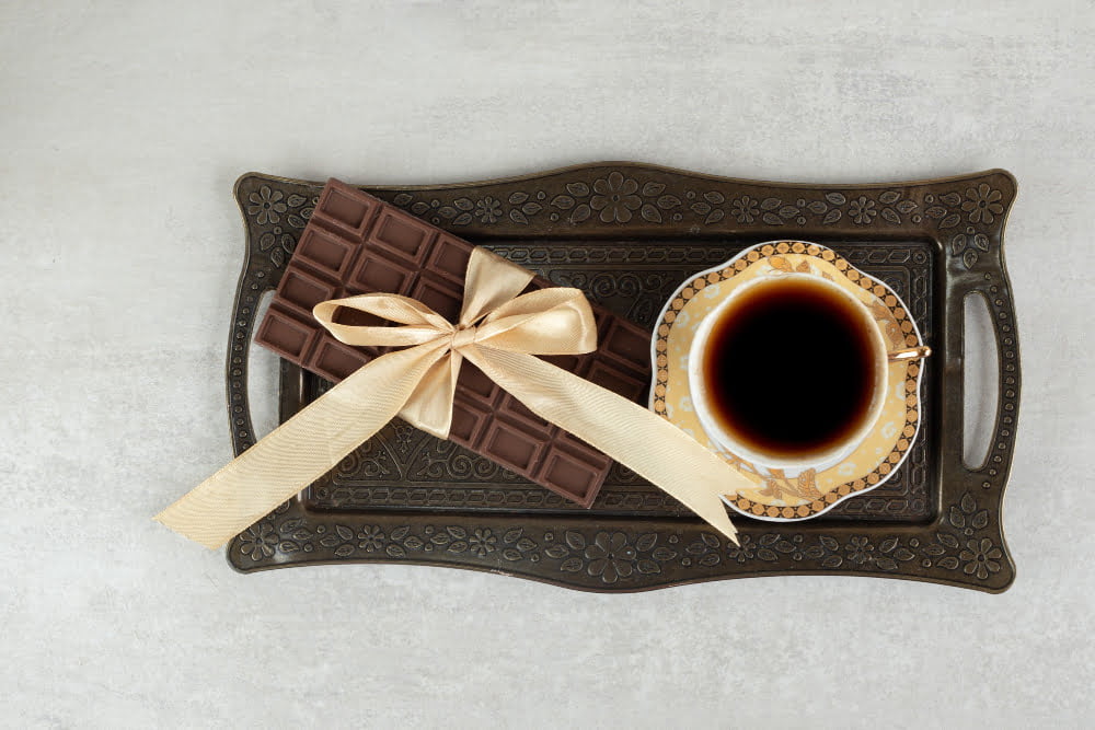 Muhteşem İkili; Kahve ve Elif Çikolataları